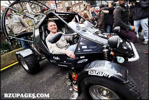 Name:  Flying buggy Parajet SkyCar traveled to Africa.jpg
Views: 1237
Size:  59.4 KB