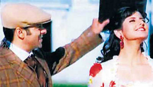 Name:  Zarine Khan looks like Katrina Kaif-4.jpg
Views: 2489
Size:  24.0 KB