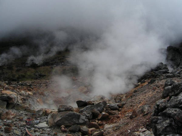 Name:  owakudani-boiling-volcanic-valley-japan (12).jpg
Views: 810
Size:  34.5 KB
