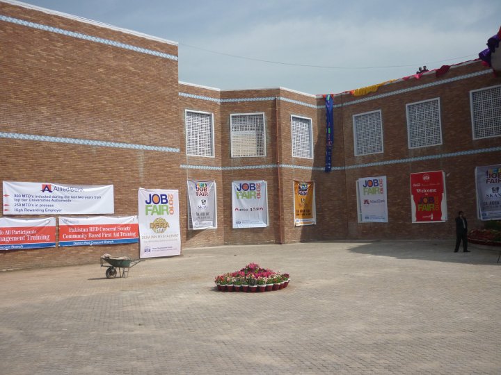 Name:  Job Fair 2010 4.jpg
Views: 883
Size:  81.7 KB