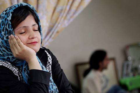 Name:  A Happy Couple - Tough Lif.jpg
Views: 329
Size:  21.6 KB