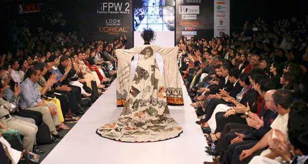 Name:  pfw003.jpg
Views: 1567
Size:  37.7 KB