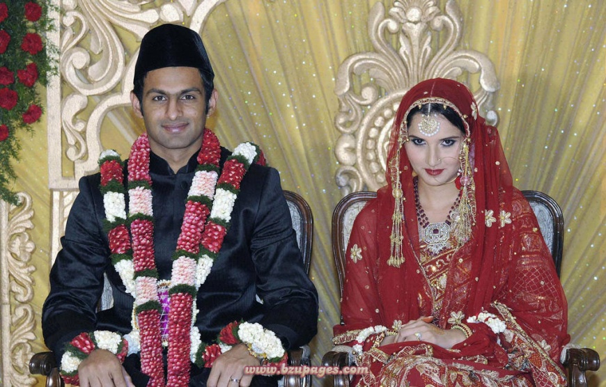 Name:  Shoaib Malik and Sania Mirza Wedding Picture (5).jpg
Views: 3654
Size:  237.2 KB
