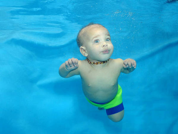 Name:  The Babies - Swimming Under Water (11).jpg
Views: 1789
Size:  26.9 KB
