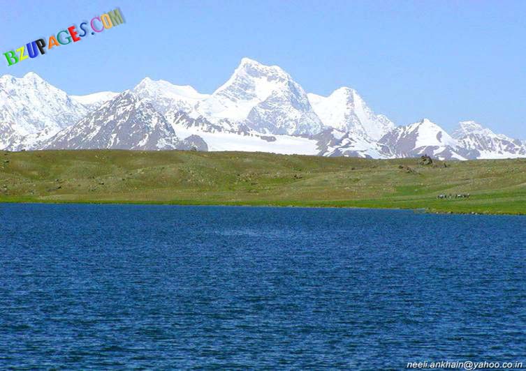 Name:  This is beautiful lake karumbar. its located in the hindukush mountains of Pakistan..jpg
Views: 6687
Size:  77.3 KB