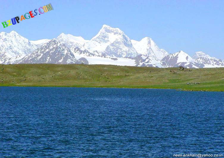Name:  This is beautiful lake karumbar. its located in the hindukush mountains of Pakistan..jpg
Views: 6760
Size:  77.3 KB