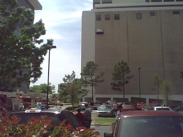 Name:  mercedes-funny-parking-2.jpg
Views: 435
Size:  58.9 KB