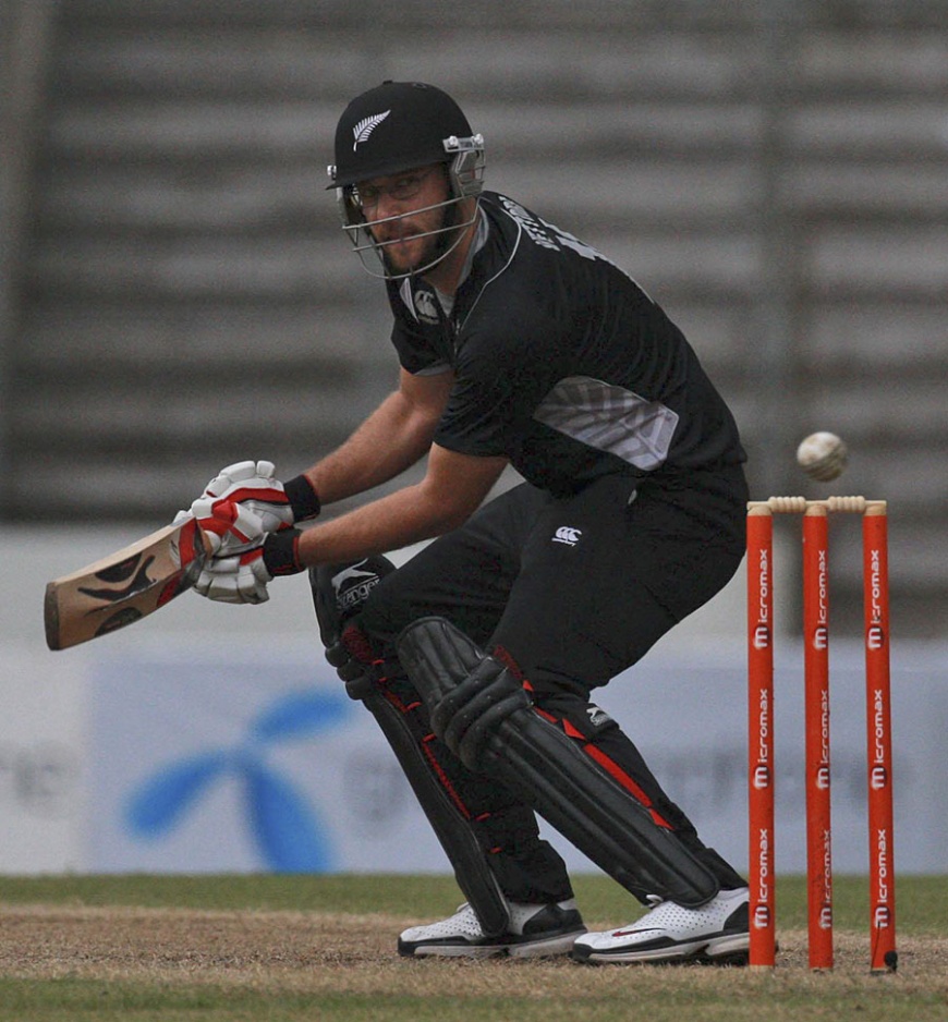 Name:  Daniel Vettori made 24 , Bangladesh v New Zealand, 1st ODI, Mirpur, October 5, 2010.jpg
Views: 1191
Size:  240.0 KB