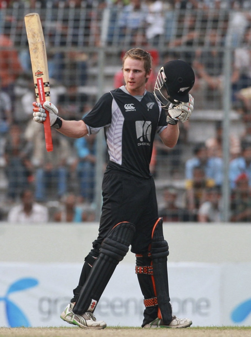 Name:  Kane Williamson acknowledges the crowd after reaching his maiden ODI hundred, Bangladesh v New Z.jpg
Views: 812
Size:  235.6 KB