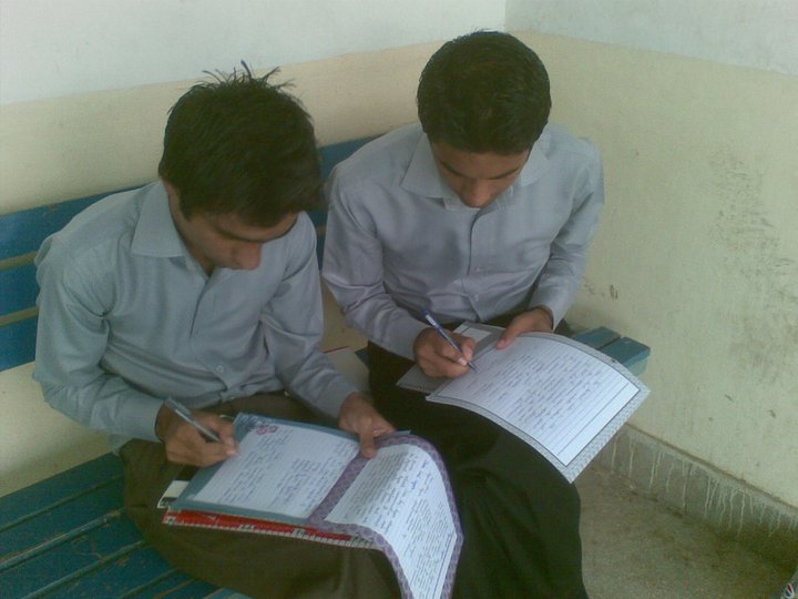 Name:  Assignment ki copy kertay hoye.jpg
Views: 876
Size:  58.2 KB