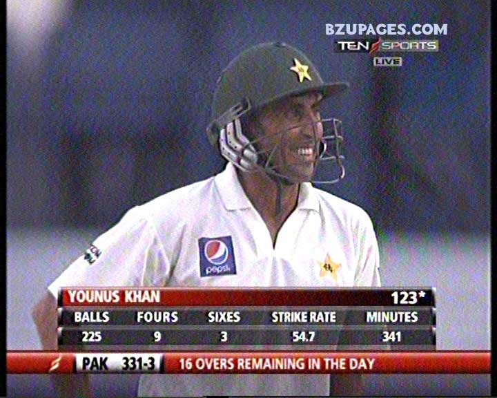 Name:  Younus muskuraye. funny (hum sab umeed se hain) B Ads .jpg
Views: 2805
Size:  79.2 KB