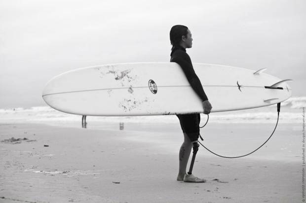 Name:  SurfwithOneLeg-005.jpg
Views: 625
Size:  18.3 KB