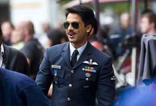Name:  Shahid-in-Mausam.jpg
Views: 4054
Size:  38.5 KB