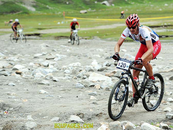 Name:  Slovakia's cyclist Martin Frano (R) competes during the second stage..jpg
Views: 428
Size:  106.8 KB