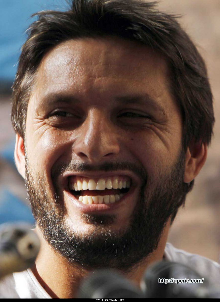Click image for larger version

Name:	Shahid Afridi at a press conference in Karachi, June 6, 2011.jpg
Views:	1858
Size:	243.7 KB
ID:	26108