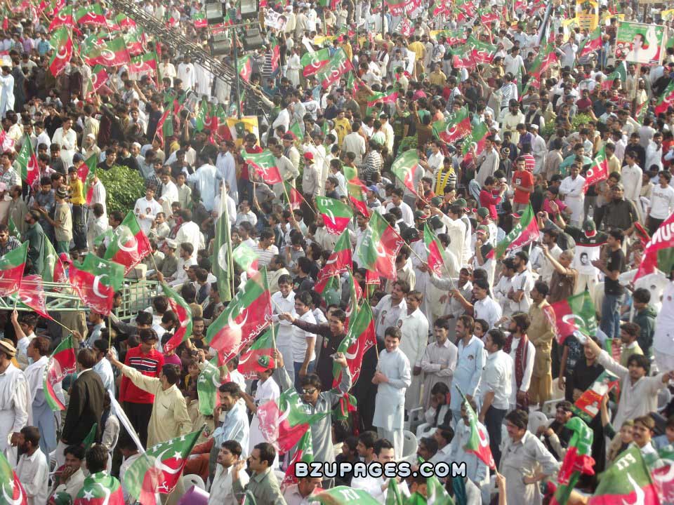 Click image for larger version

Name:	Pakistan Tehreek-E-Insaf historic jalsa PTI in lahore rally 30october11 (7).jpg
Views:	380
Size:	316.0 KB
ID:	27361