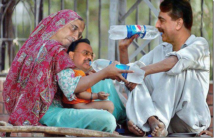 Name:  Zardari , altaf bhai , gilani sahib.jpg
Views: 17518
Size:  97.0 KB