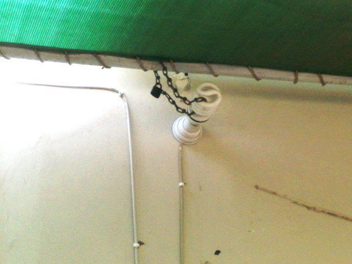 Name:  Had hoti hai security ki bhi.jpg
Views: 321
Size:  45.0 KB