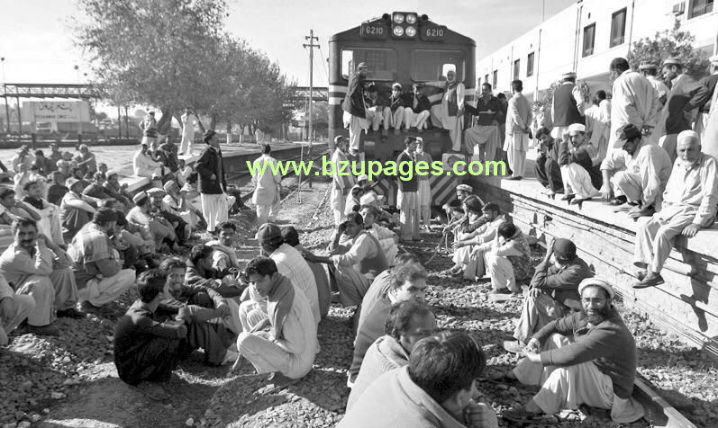 Name:  1101390361-1.jpg
Views: 166
Size:  109.9 KB