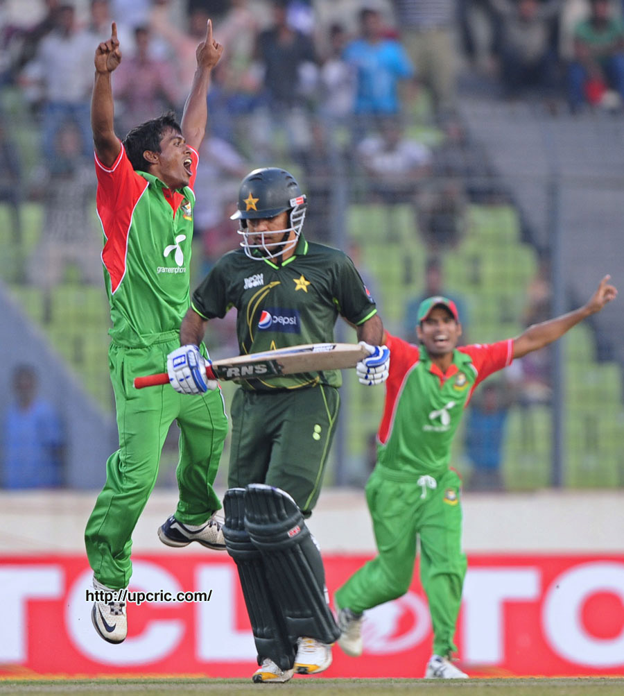 Click image for larger version

Name:	Rubel Hossain celebrates dismissing Sarfraz Ahmed, Bangladesh v Pakistan, 1st ODI, Mirpur, Decem.jpg
Views:	308
Size:	220.4 KB
ID:	28080