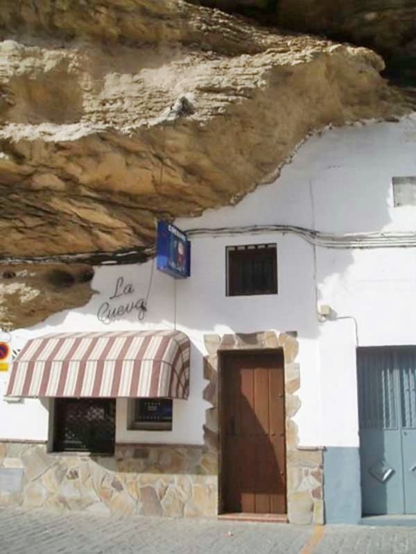 Name:  Strange City Pictures (1).jpg
Views: 338
Size:  53.7 KB