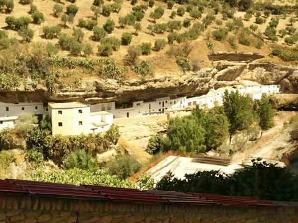 Name:  Strange City Pictures (12).jpg
Views: 324
Size:  60.3 KB