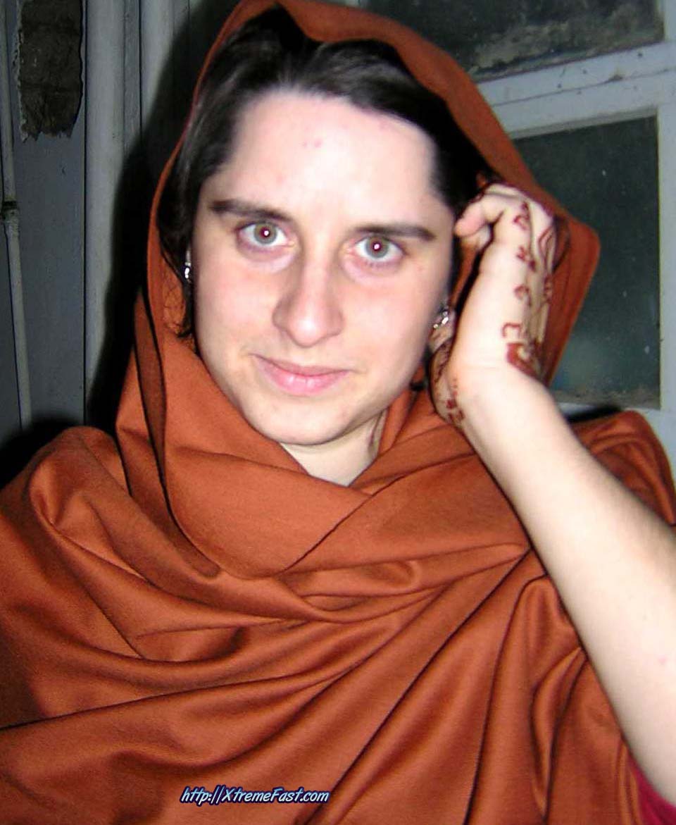 Click image for larger version

Name:	pakhton khan woman.jpg
Views:	509
Size:	228.3 KB
ID:	28933