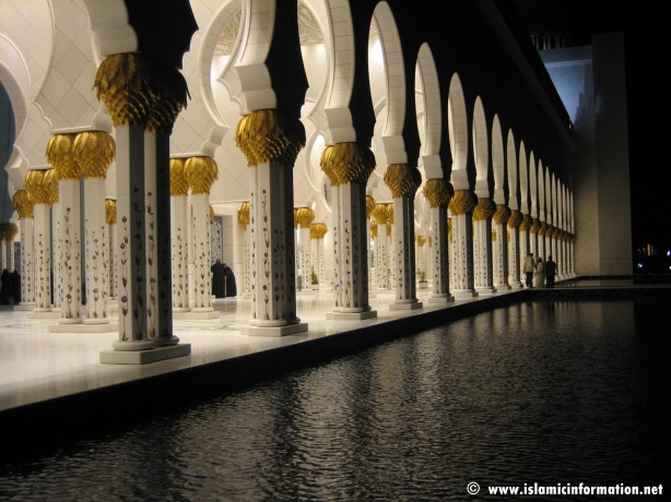 Name:  sheikh_zayed_grand_mosque_15.jpg
Views: 10040
Size:  101.7 KB