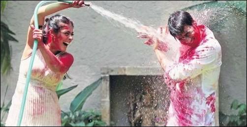 Name:  kajol attack on ajay.jpg
Views: 1051
Size:  26.4 KB