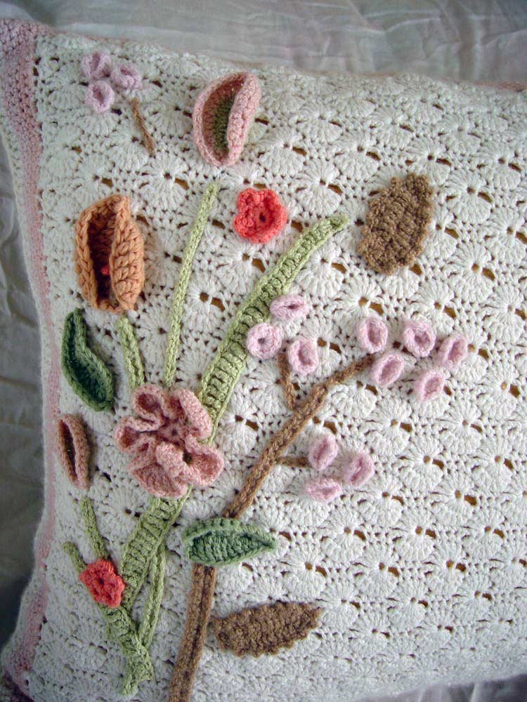 Name:  closeupviewofpillowbyme.jpg
Views: 294
Size:  201.6 KB