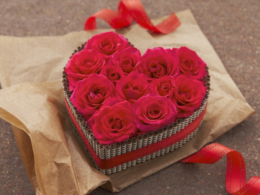 beautiful-romantic-flower-arrangement-1.jpg
