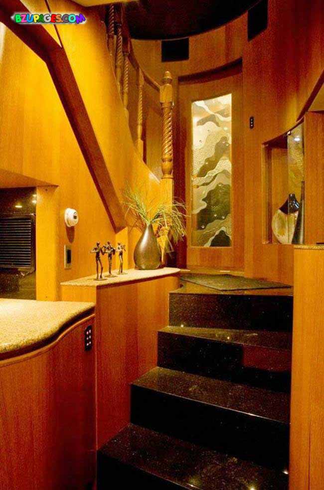 Name:  Luxury Houses on Wheels.jpeg
Views: 480
Size:  74.6 KB