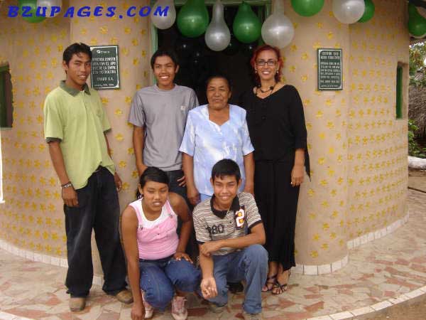 Name:  Remarkable House made with Bottles (3).jpg
Views: 270
Size:  40.1 KB