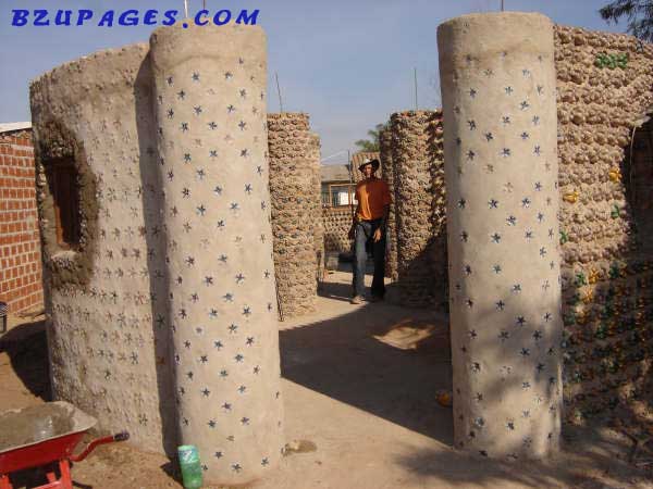 Name:  Remarkable House made with Bottles (15).jpg
Views: 275
Size:  44.5 KB