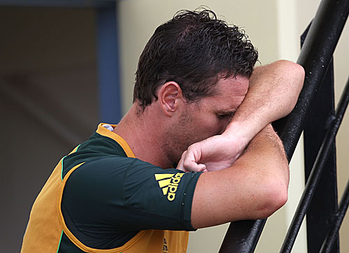 Name:  The tension gets to Shaun Tait.jpg
Views: 848
Size:  41.7 KB
