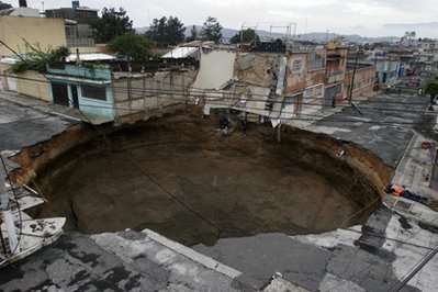 Name:  Flooding opens up sinkholes in Guatemala City 1.jpg
Views: 1245
Size:  30.9 KB