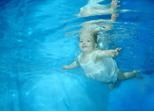 Name:  The Babies - Swimming Under Water (5).jpg
Views: 1276
Size:  34.3 KB