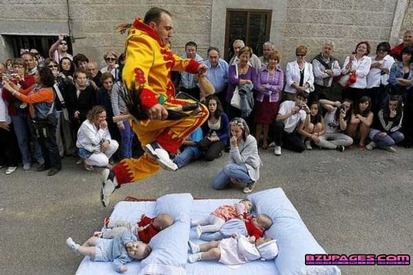 Name:  El Colacho - Baby Jumping Festival Spain.jpg
Views: 1562
Size:  67.8 KB