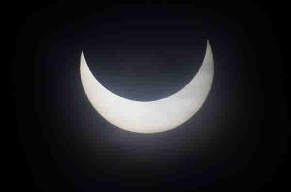 Name:  The moon passes between the sun and the earth during a partial solar eclipse in Munich.JPG
Views: 1354
Size:  25.6 KB