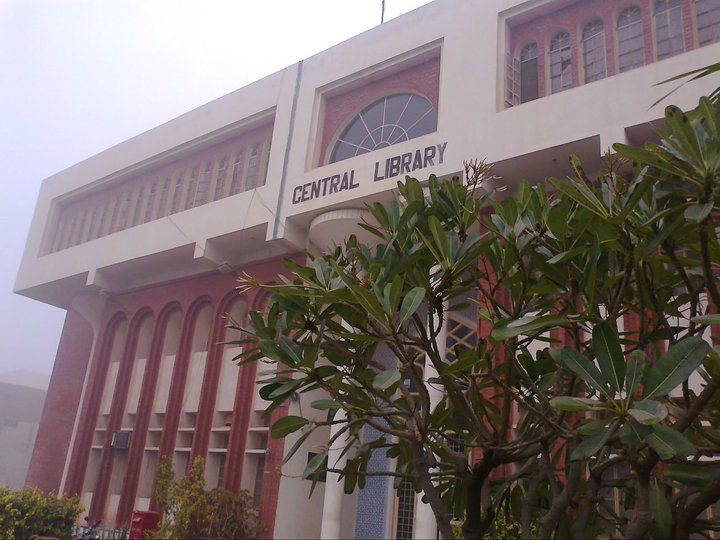 Name:  Fog in BZU (across central library)1.jpg
Views: 794
Size:  81.9 KB