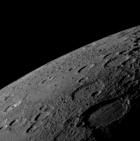 Name:  Mercury's Horizon and Craters.jpg
Views: 539
Size:  160.6 KB