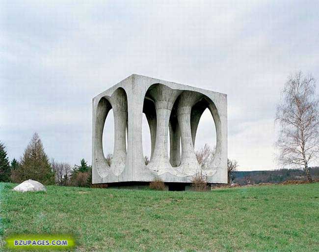Name:  Neglected Monuments of the former Yugoslavia (2).jpg
Views: 302
Size:  54.8 KB