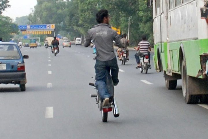 Name:  wheel on moter cycle.jpg
Views: 634
Size:  53.4 KB