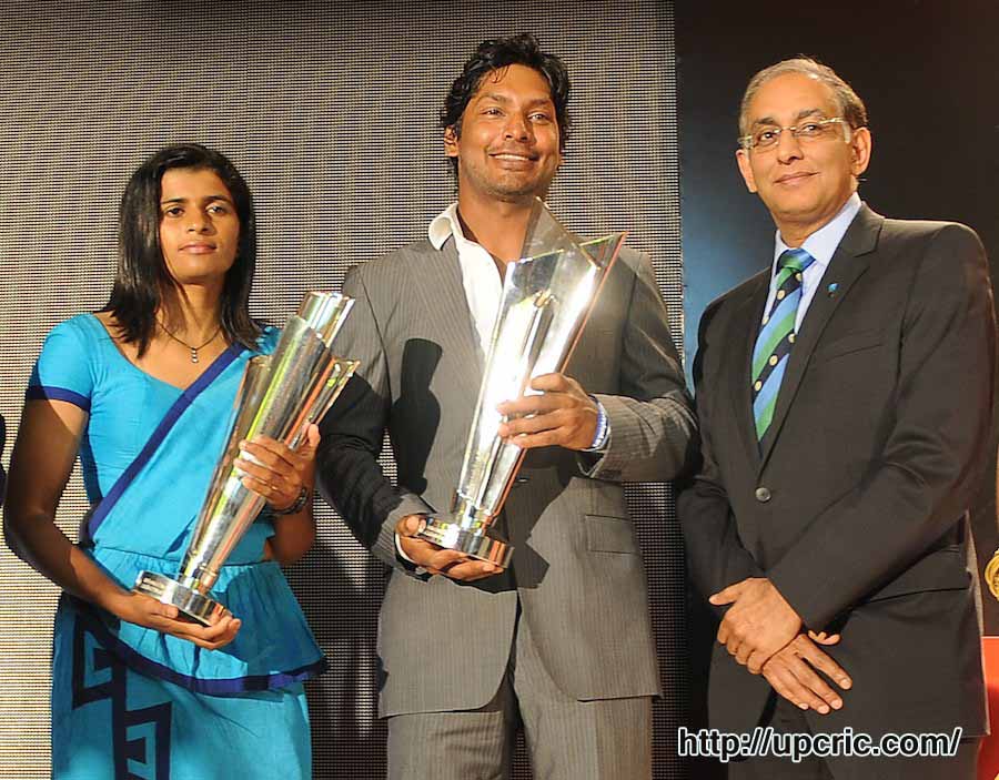 Kumar Sangakkara and Shashikala Siriwardene, the Sri Lanka women's captain, with the World Twenty20 trophies in Colombo-kumar-sangakkara-shashikala-siriwardene-sri-lanka-womens-captain-world-twent.jpg