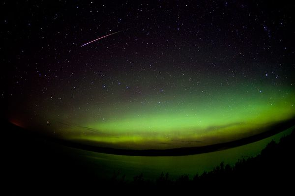 Name:  perseids-meteors-2010-aurora-borealis.jpg
Views: 413
Size:  20.3 KB