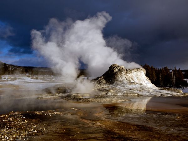 Name:  yellowstone-geyser-super-volcano_34552_600x450.jpg
Views: 687
Size:  44.1 KB