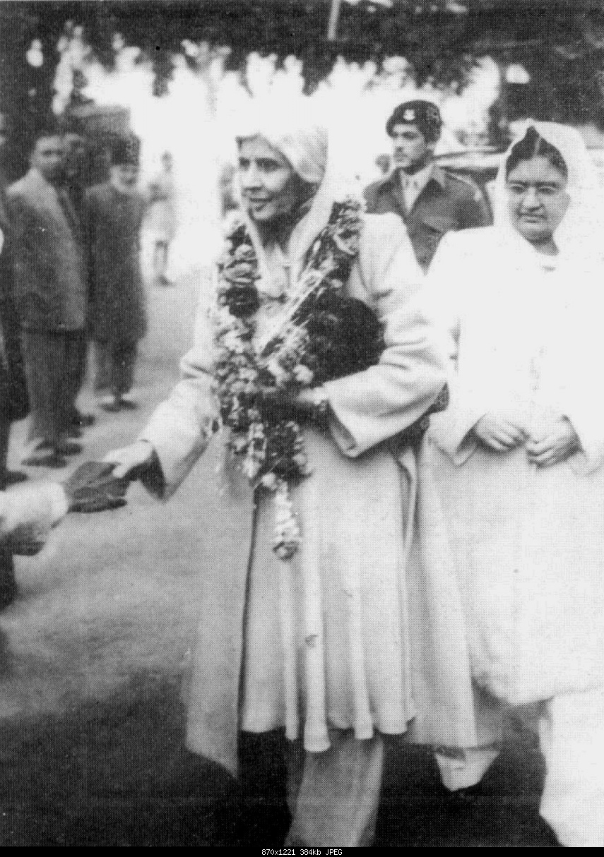 Click image for larger version

Name:	Ms.-Fatima-Jinnah-at-MTB-in-19491.jpg
Views:	572
Size:	384.3 KB
ID:	26708