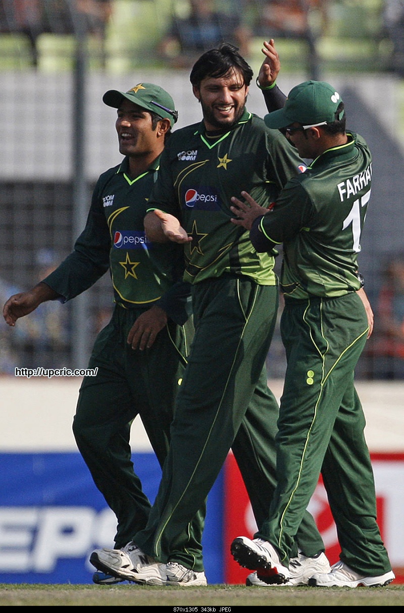 Bangladesh ko sabak sikhane k liye Pakistan nay qamar kas li-shahid-afridi-top-wicket-taker-top-scorer-pakistan-beat-bangladesh-mirpur.jpg