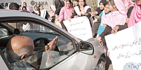 Name:  Students protest clogs traffic.jpg
Views: 284
Size:  45.3 KB