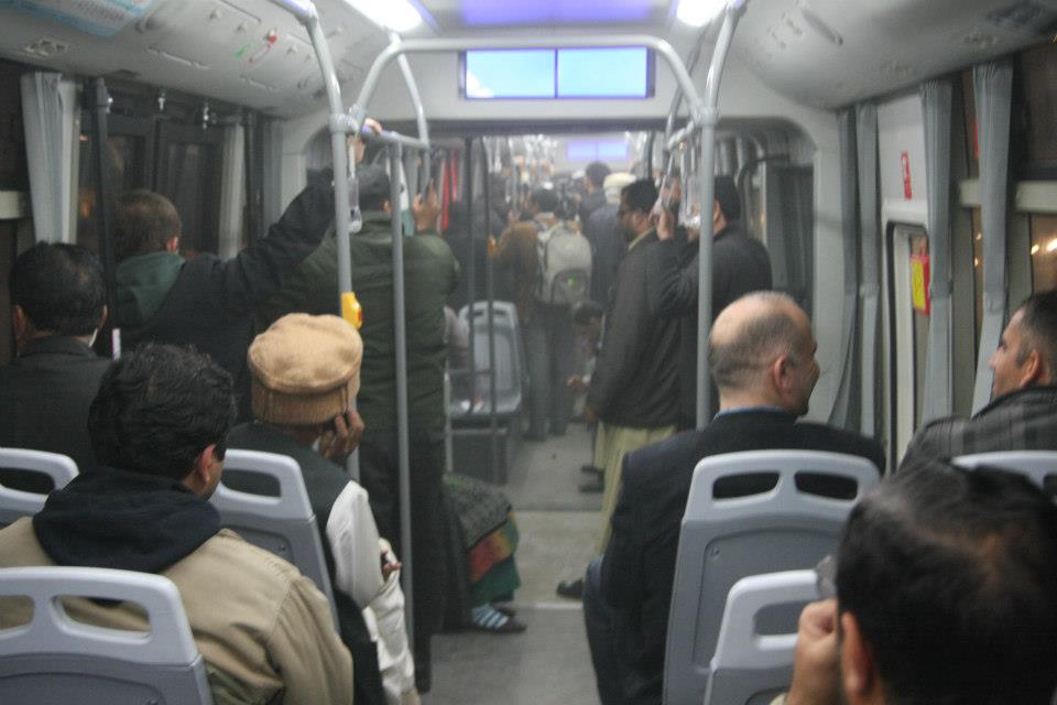 Lahore metro bus system: A major step in Pakistans public transport-passengers-sitting-metro-bus-lahore.jpg